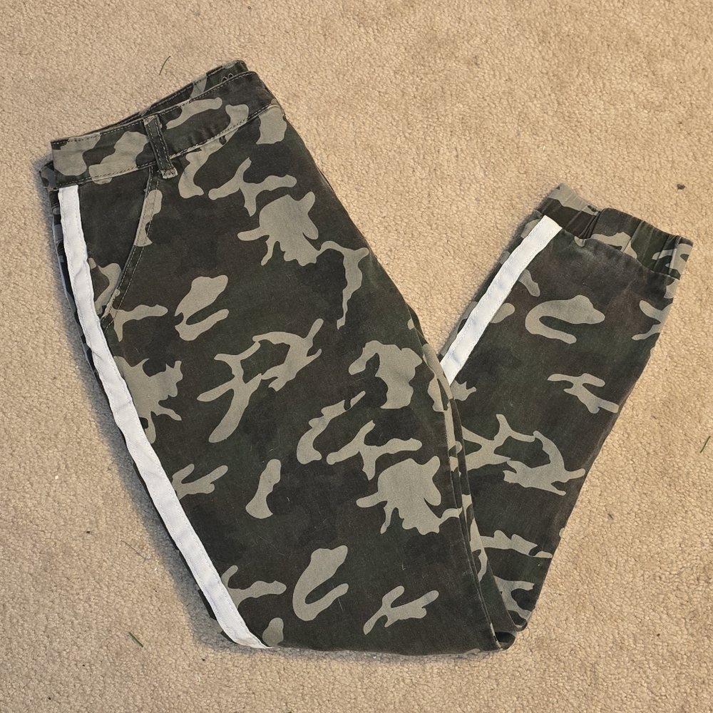 Roma Studio Camouflage Jogger Pants with White Stripes